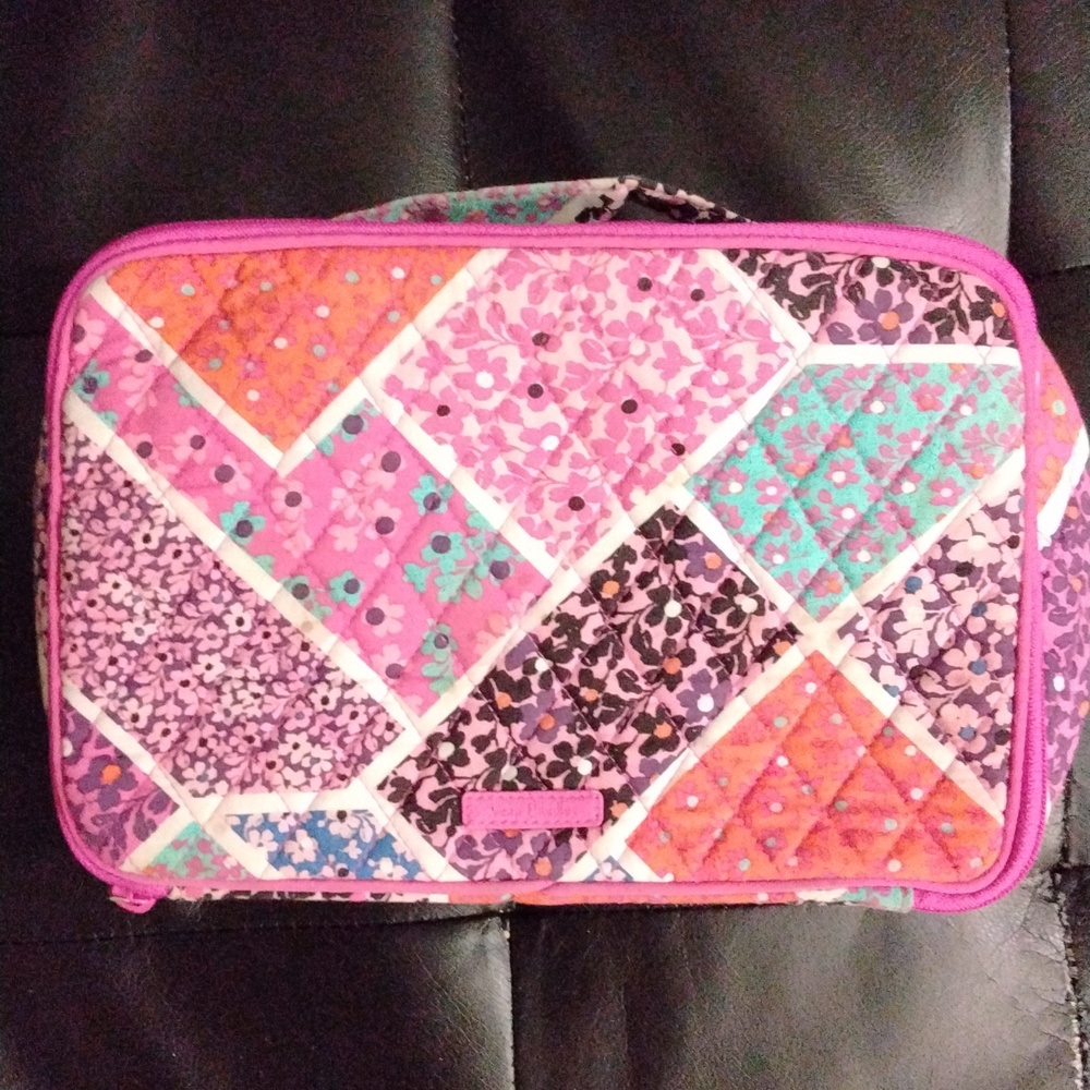 VERA BRADLEY makeup bag (EUC)